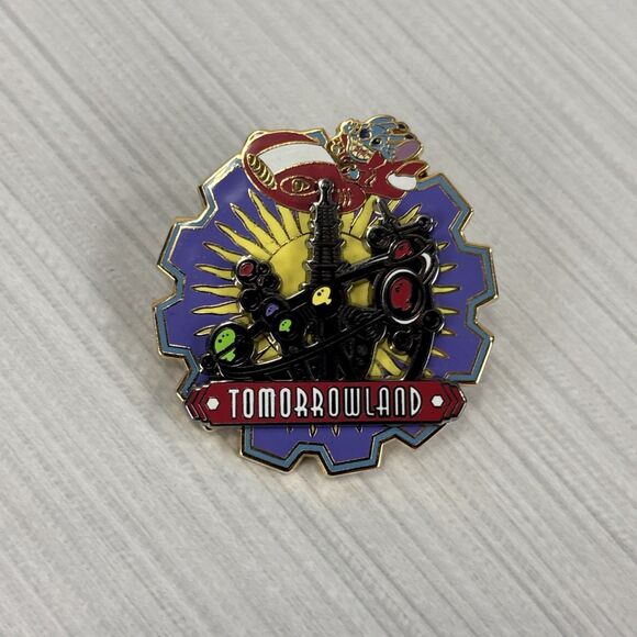 WDW - Tomorrowland - Stitch Spinner Disney Pin 52360 - Picture 1 of 3